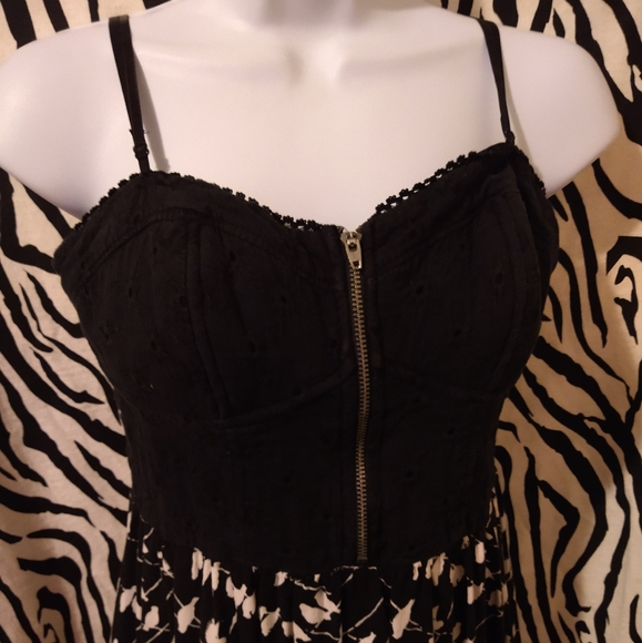 5/$25 spaghetti strap fitted mini dress w/ zip front - Picture 7 of 7